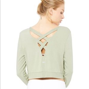 ALO yoga crop sweat shirt sea mist